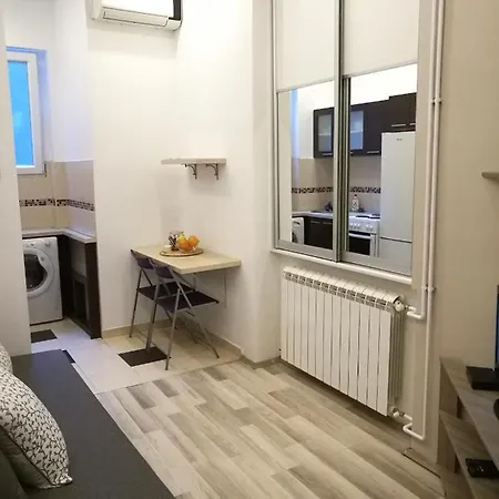 Apartment In The Heart Of Белград Екстериор снимка